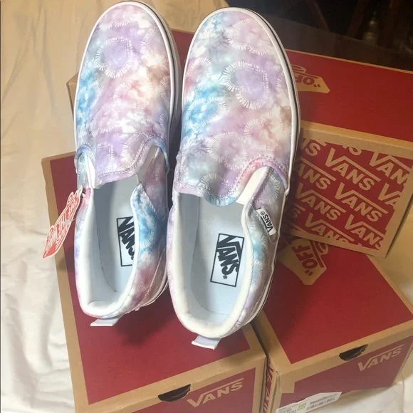 NIB Vans Asher Heart Tie Dye Slip-On Shoes (Big girls sizes) - Picture 8 of 12